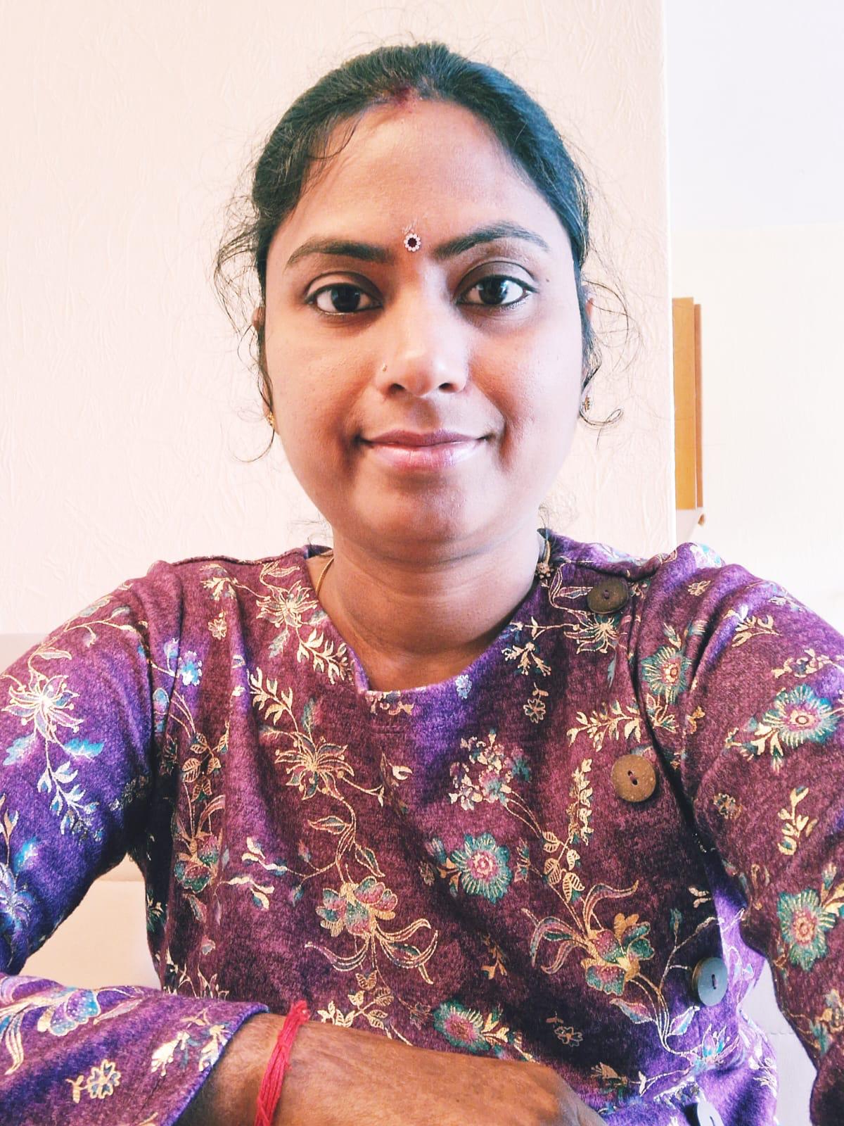 Frau Bharathi Vanganuru